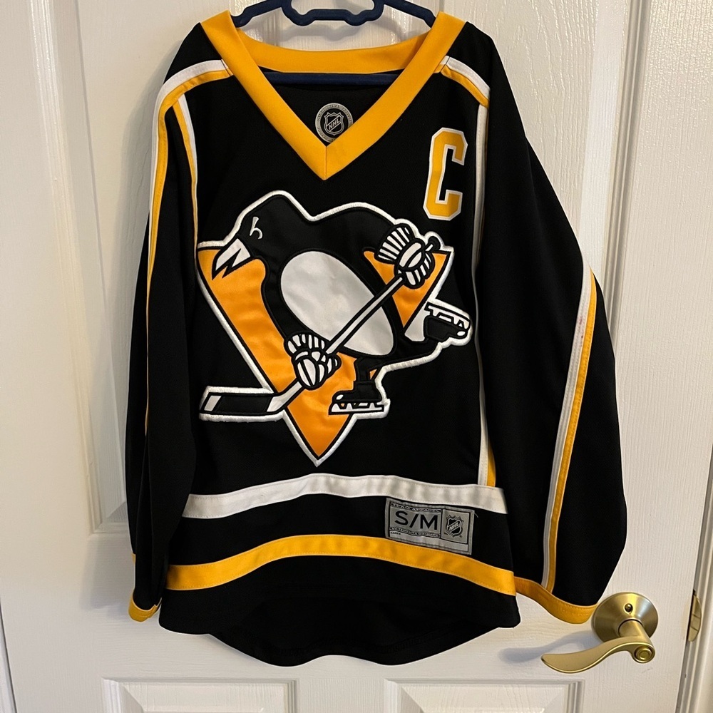 Official NHL Sidney Crosby Penguins jersey youth size small